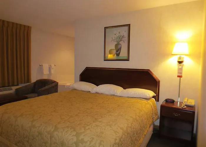 Americas Value Inn-wenona Motel