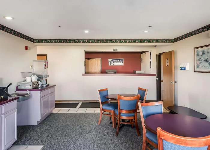 Motel Americas Value Inn-wenona Wenona