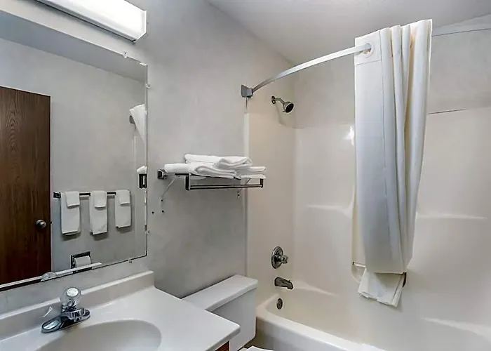 Motel Americas Value Inn-wenona